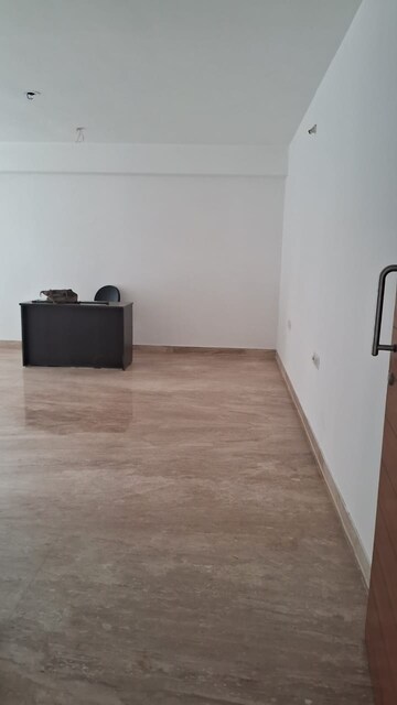 Room in 3.5 BHK Apartment at Marvel Selva Ridge Estate Apartments, Bavdhan – for Sale