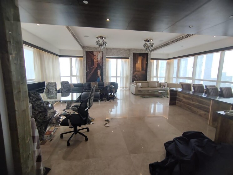  Parking, indiabulls-sky 3.5 Bedroom 1800 Sq.Ft. Apartment In Lower Parel Mumbai 8155059