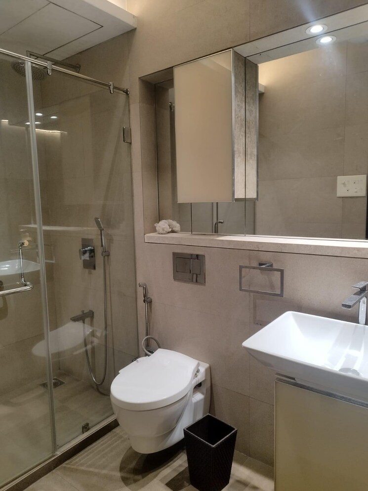 Bathroom, indiabulls-sky 3.5 Bedroom 1800 Sq.Ft. Apartment In Lower Parel Mumbai 8155059