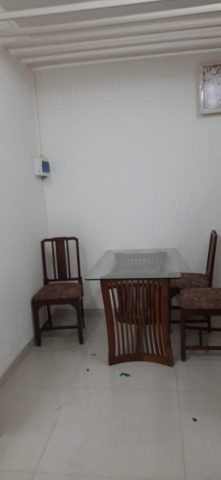 Room, khar west 1 Bedroom 550 Sq.Ft. Apartment In Khar West Mumbai 8154938