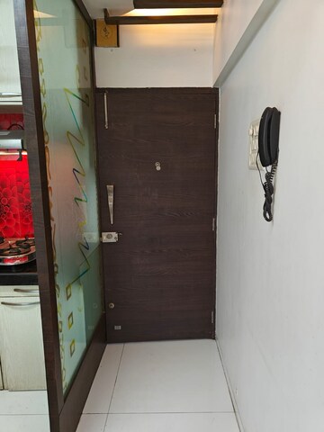 Room in 2 BHK Apartment at Bandra West – for Rent