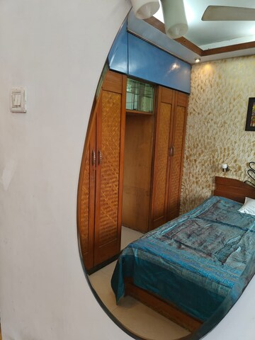 Bedroom in 2 BHK Apartment at Bandra West – for Rent