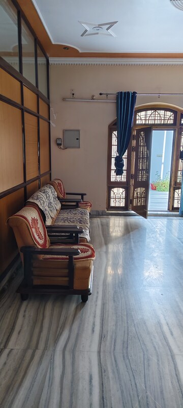 1.5 BHK Independent House For Rent in Gomti Nagar