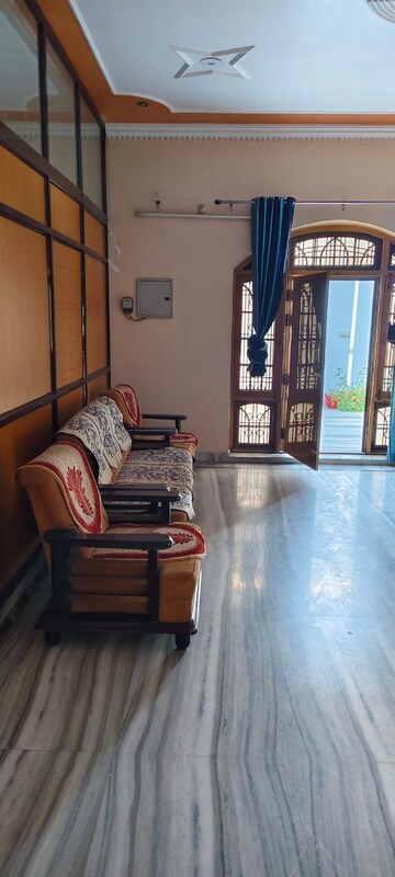 Living Room in 1 BHK Independent House at Gomti Nagar – for Rent