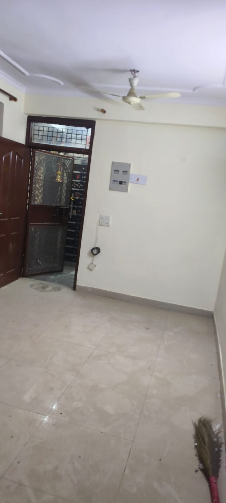 Room, vasundhara sector 11 1 Bedroom 560 Sq.Ft. Builder Floor In Vasundhara Sector 11 Ghaziabad 8155199