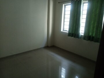 Room in 3 BHK Apartment at Chandkheda – for Rent