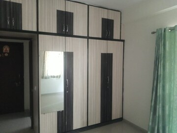 Room in 3 BHK Apartment at Chandkheda – for Rent