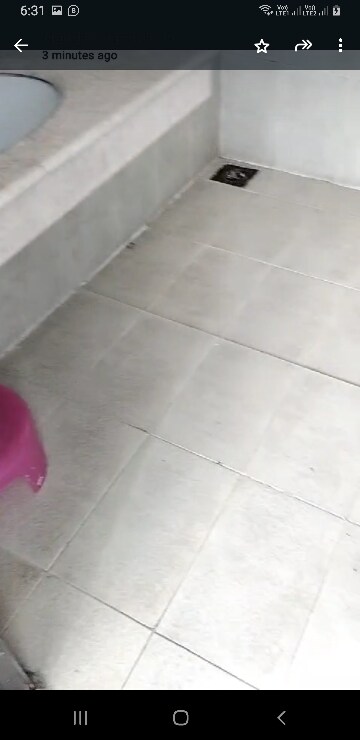 Bathroom in 2.5 BHK Apartment at Oberoi Realty Woods, Goregaon East – for Rent