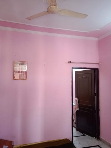 Furnished Amenities in 1 BHK Builder Floor at Sector 40 – for Rent