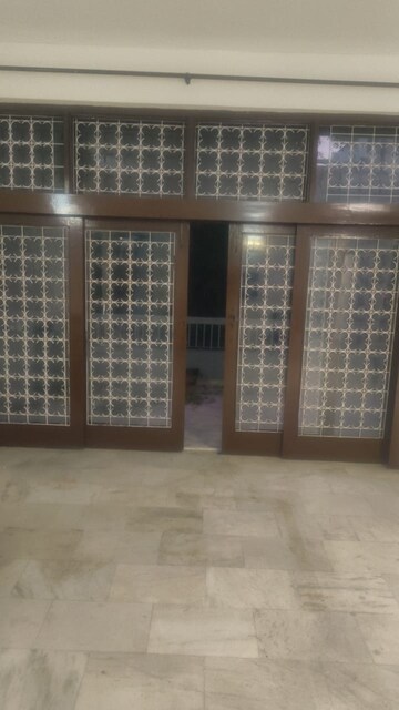 Room in 3 BHK Builder Floor at Greater Kailash I – for Rent