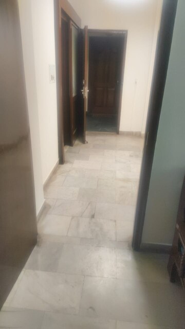 Room in 3 BHK Builder Floor at Greater Kailash I – for Rent