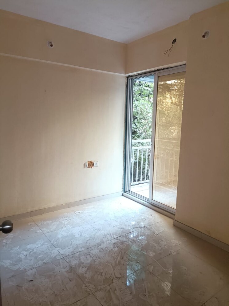 Room, new-vegas-plaza 1 Bedroom 600 Sq.Ft. Apartment In Owale Thane 8155325