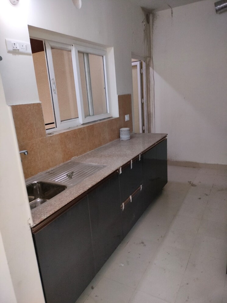 Kitchen, pardos-okas-residency 3 Bedroom 1495 Sq.Ft. Apartment In Sushant Golf City Lucknow 8155362