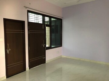 Room in 2 BHK Apartment at Kamta – for Rent