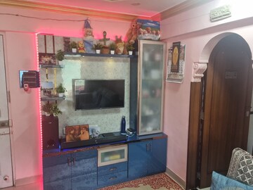 Room in 1 BHK Apartment at Kalina – for Sale