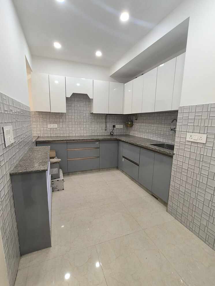Kitchen, saket 3 Bedroom 1800 Sq.Ft. Apartment In Saket Delhi 8155419