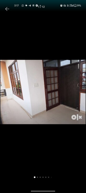 Room in 2 BHK Independent House at Gomti Nagar – for Rent