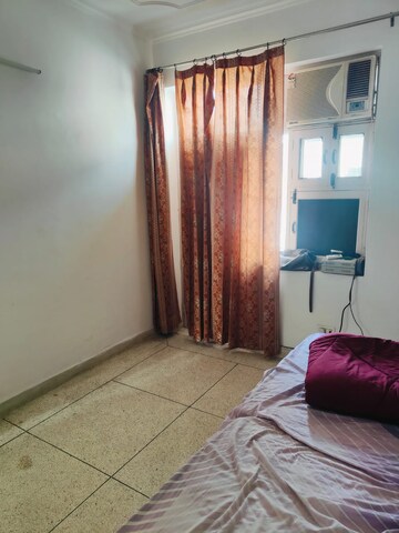 Bedroom in 2 BHK Independent House at Ansal Plaza Sector-23, Sector 23 – for Rent
