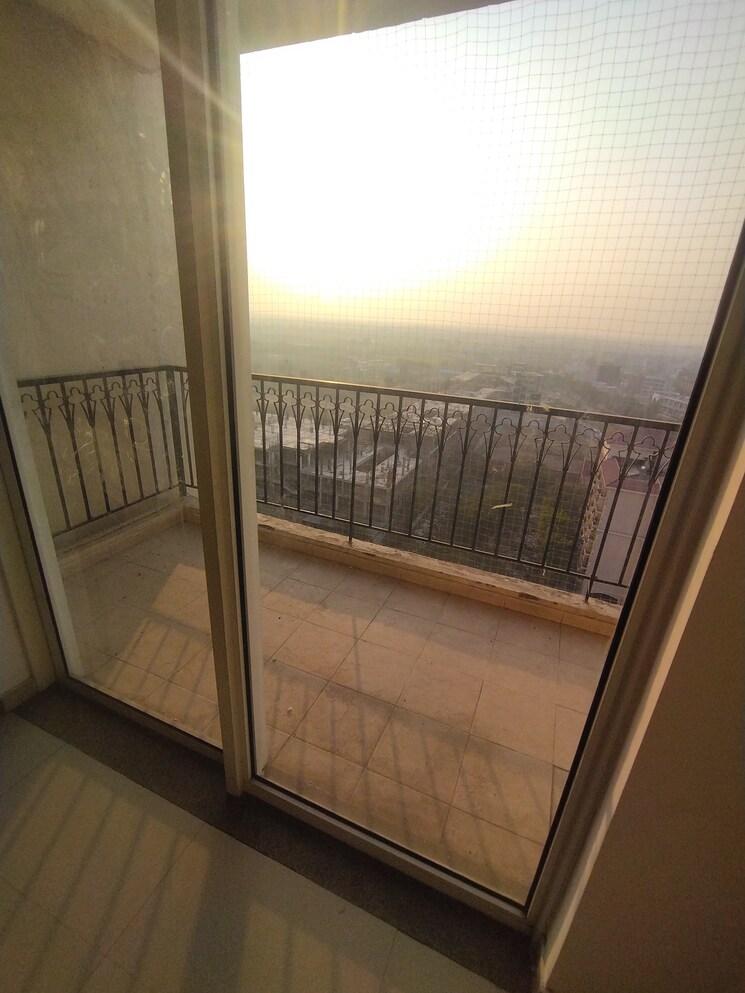 Balcony, dlf-new-town-heights-iii 3 Bedroom 1930 Sq.Ft. Apartment In Sector 91 Gurgaon 8155482