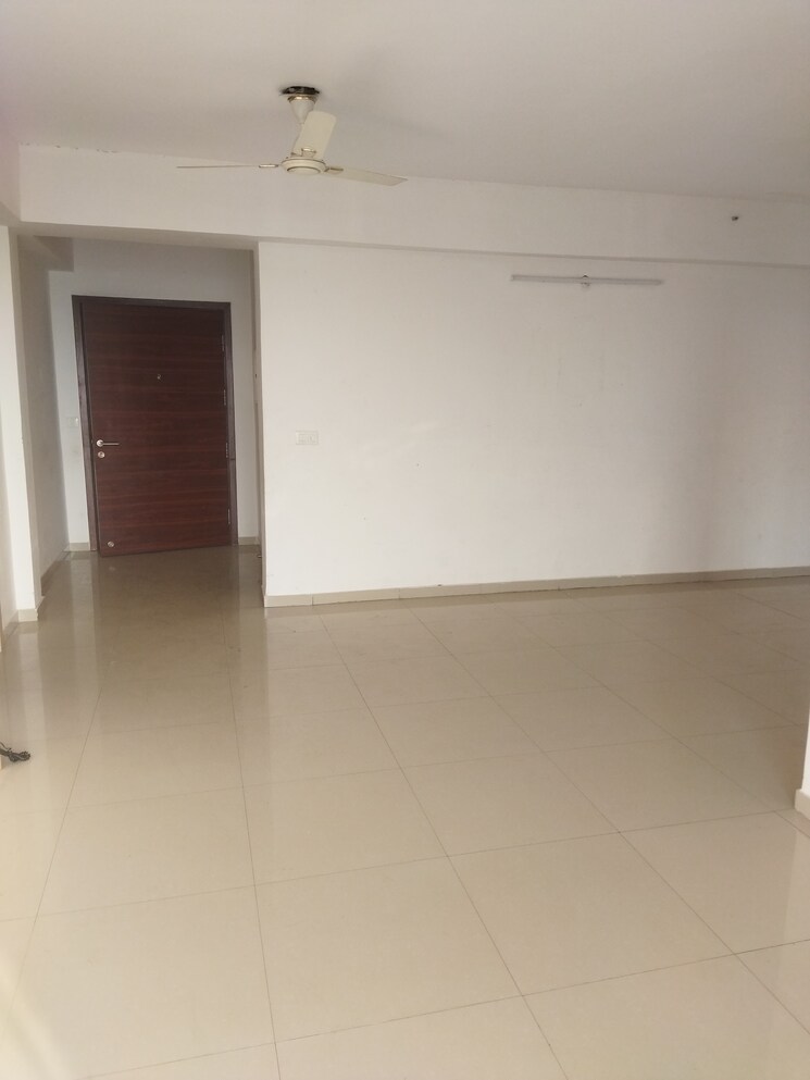 Room, dlf-new-town-heights-iii 3 Bedroom 1930 Sq.Ft. Apartment In Sector 91 Gurgaon 8155482