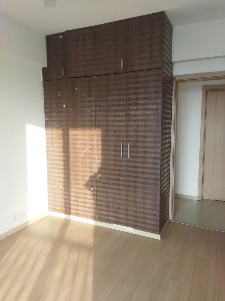 Bathroom, dlf-new-town-heights-iii 3 Bedroom 1930 Sq.Ft. Apartment In Sector 91 Gurgaon 8155482