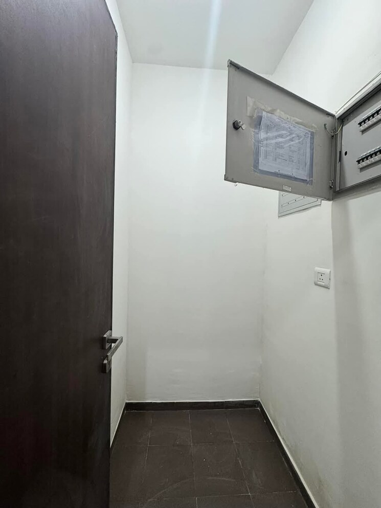 Bathroom, lodha-splendora 2 Bedroom 771 Sq.Ft. Apartment In Ghodbunder Road Thane 8155498