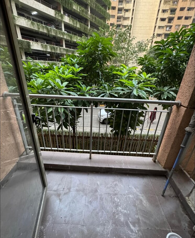 Balcony, lodha-splendora 2 Bedroom 771 Sq.Ft. Apartment In Ghodbunder Road Thane 8155498