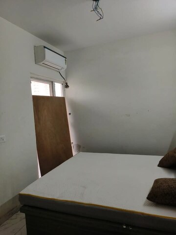 Furnished Amenities in 2 BHK Apartment at Signature Global Proxima, Sector 89 – for Rent