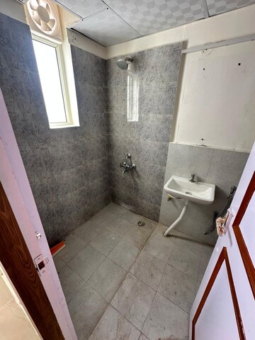 2 BHK Apartment For Rent in Signature Global Proxima, Sector 89