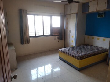 Master Bedroom in 2 BHK Apartment at Panch Pakhadi – for Rent