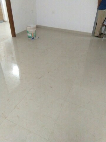 Room in 2 BHK Apartment at Stellar Mi Citihomes, Omicron Iii Greater Noida – for Rent