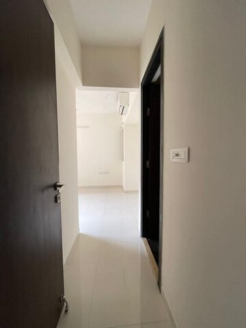 Furnished Amenities in 2 BHK Apartment at Lodha Splendora, Ghodbunder Road – for Rent