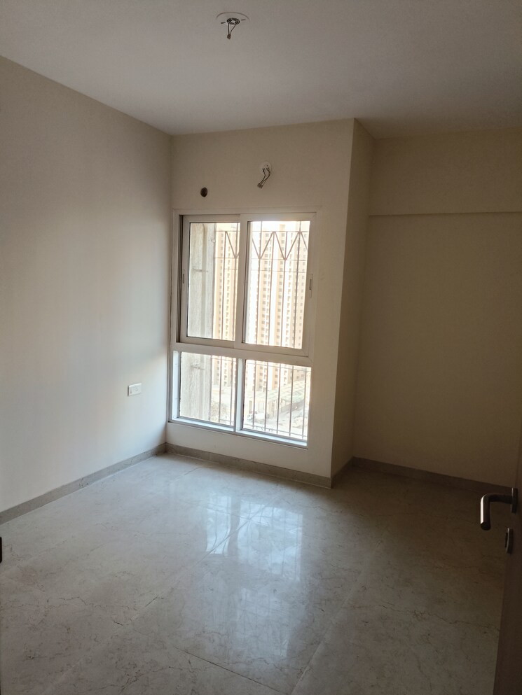 Room, dosti-west-county 2 Bedroom 650 Sq.Ft. Apartment In Balkum Pada Thane 8155560