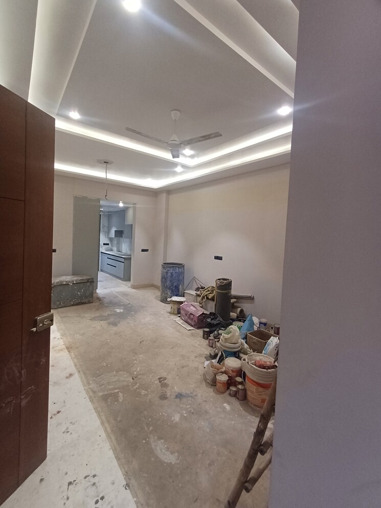 undefined, kirti nagar 3.5 Bedroom 1350 Sq.Ft. Builder Floor In Kirti Nagar Delhi 8155567