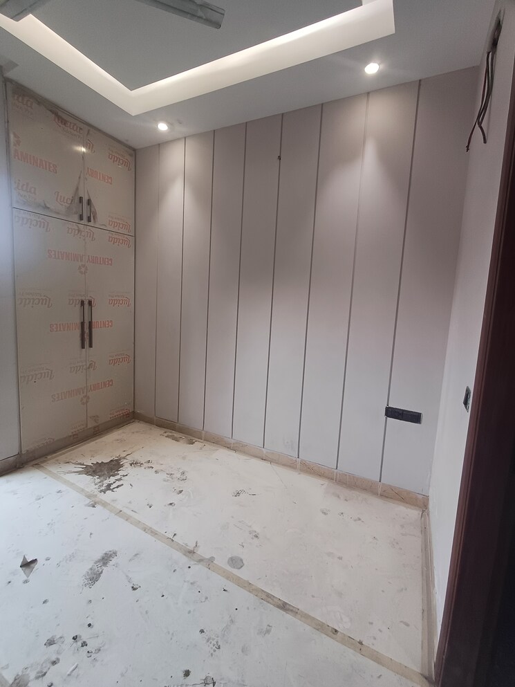 undefined, kirti nagar 3.5 Bedroom 1350 Sq.Ft. Builder Floor In Kirti Nagar Delhi 8155567