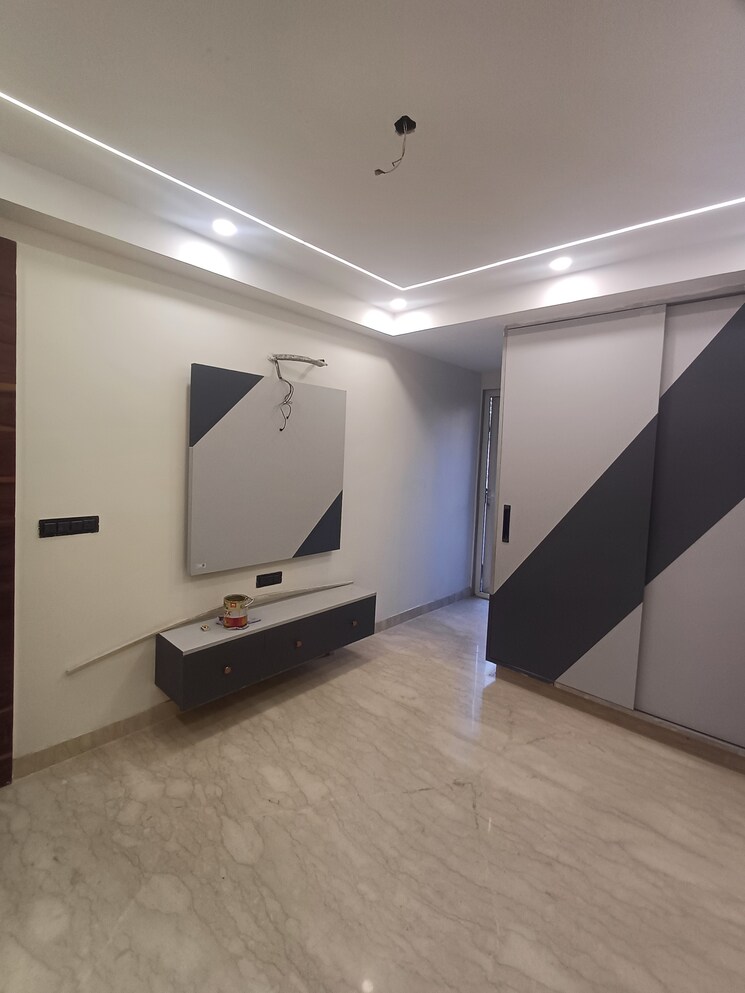 undefined, mansarover garden 3 Bedroom 1350 Sq.Ft. Builder Floor In Mansarover Garden Delhi 8155575