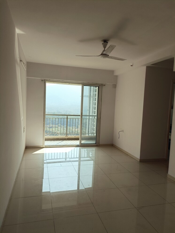 Room, godrej-emerald 2 Bedroom 721 Sq.Ft. Apartment In Ghodbunder Road Thane 8155587