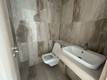 Bathroom in 4 BHK Apartment at Prabhadevi CHS, Prabhadevi – for Rent
