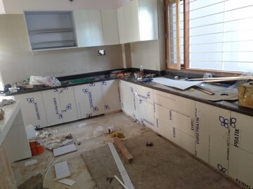 Kitchen in 3.5 BHK Apartment at Omaxe R2, Gomti Nagar – for Sale