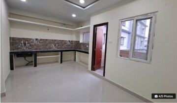 Room in 2 BHK Apartment at Peeranchuruvu – for Sale