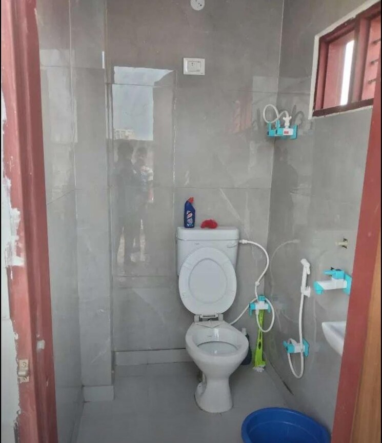 Master Bedroom, shalimar-apartments-shalimar-garden 3 Bedroom 1400 Sq.Ft. Builder Floor In Shalimar Garden Ghaziabad 8155760