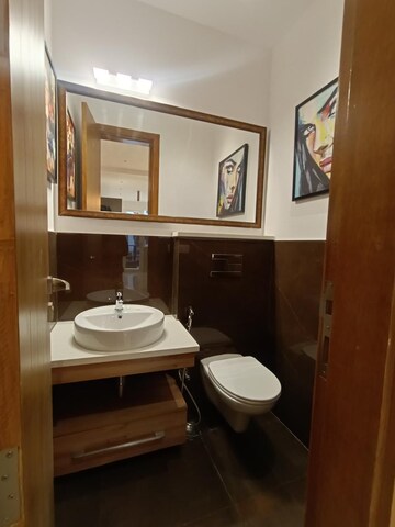 Bathroom in 4 BHK Builder Floor at Unitech South City II, Sector 50 – for Rent