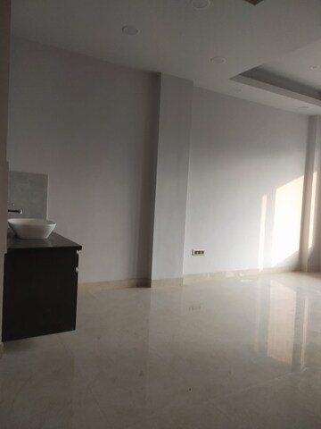Room in 2 BHK Builder Floor at RWA Apartments Sector 40, Sector 40 – for Rent