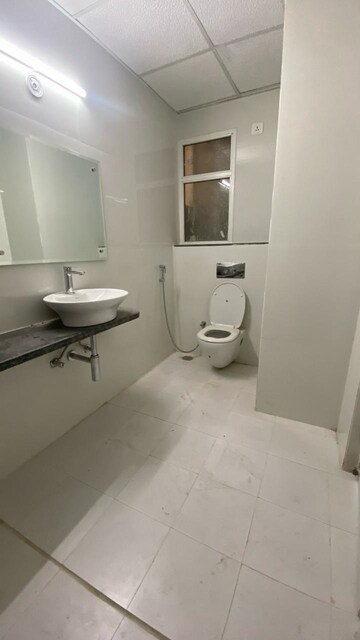 Bathroom in 2.5 BHK Apartment at Ansal Sushant Golf city, Sushant Golf City – for Rent