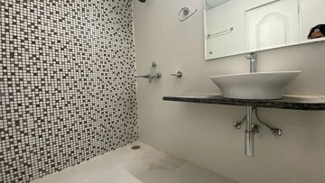 Bathroom in 2.5 BHK Apartment at Ansal Sushant Golf city, Sushant Golf City – for Rent