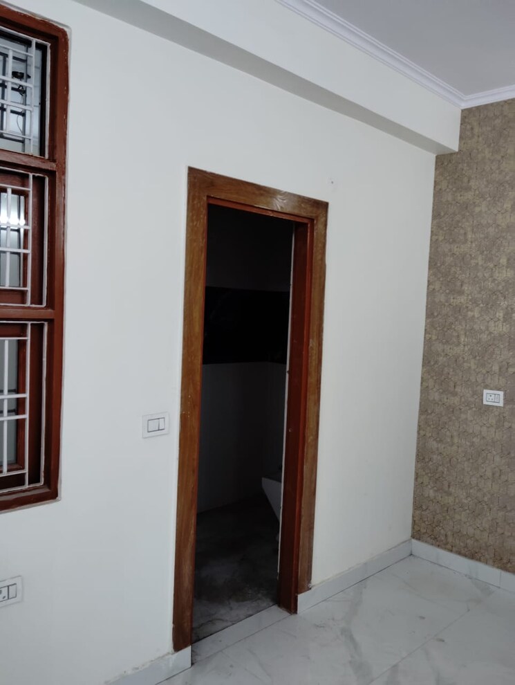 Room, shalimar-apartments-shalimar-garden 3 Bedroom 1350 Sq.Ft. Builder Floor In Shalimar Garden Ghaziabad 8155773