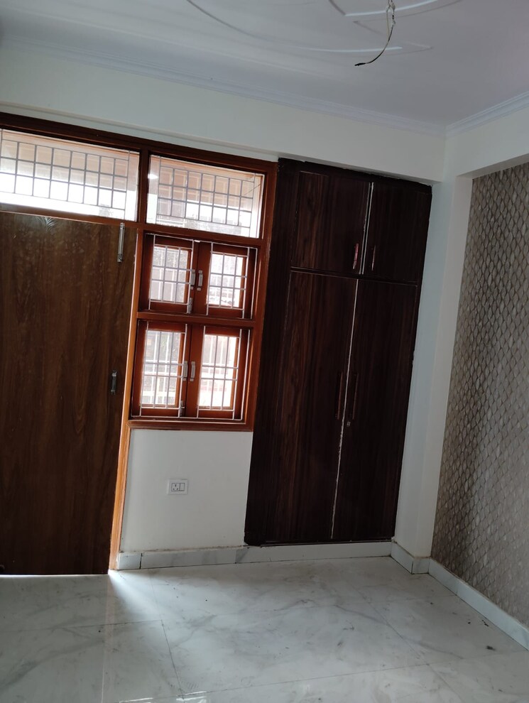 Room, shalimar-apartments-shalimar-garden 3 Bedroom 1350 Sq.Ft. Builder Floor In Shalimar Garden Ghaziabad 8155773