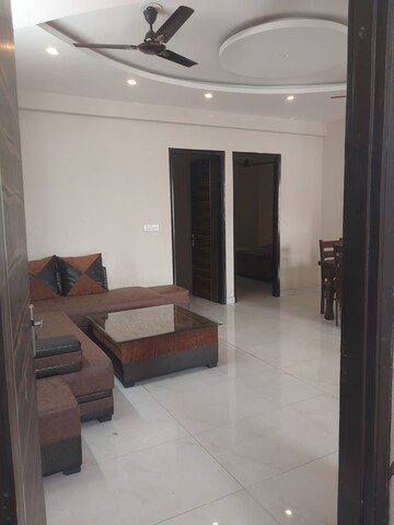 Living Room in 3 BHK Apartment at Sunshine Enclave, Vip Road – for Rent