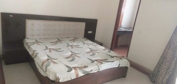 Bedroom in 4 BHK Apartment at Vip Road – for Rent