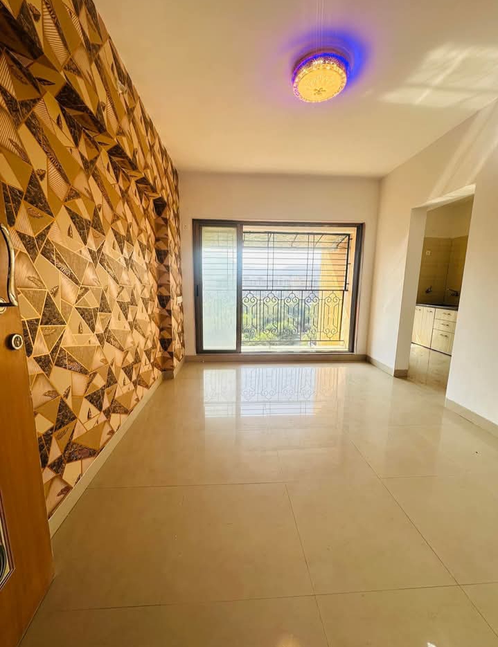 1 BHK + Extra Room Apartment For Sale in Pranjee Garden City